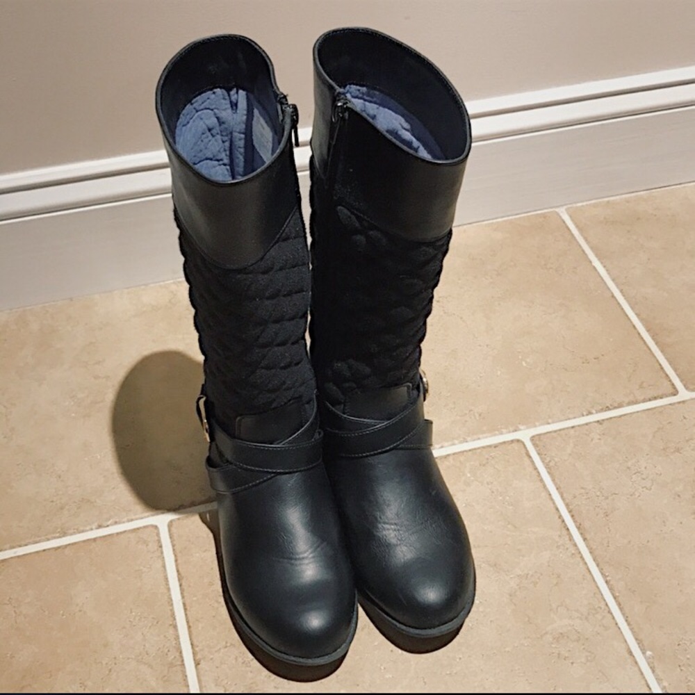 Tommy Hilfiger Boots! - Picture 1 of 6